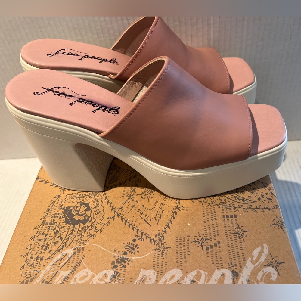 Free People Zoe Platform Heel Sandal Made in Italy EU 38 US 7.5-8 Pink NEW